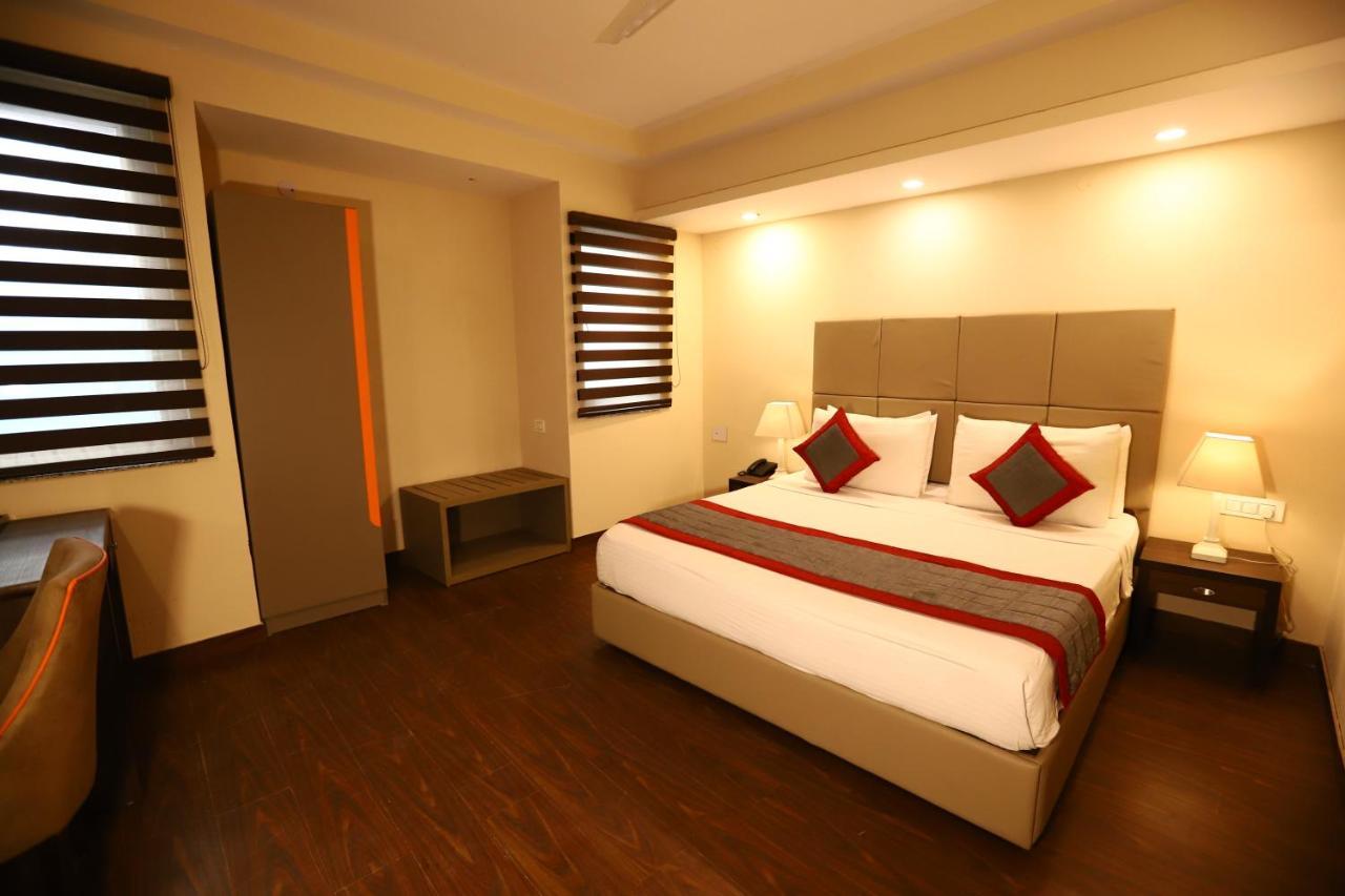 Hotel Azulo Inn Bhikaji Cama Place Delhi - Couple Friendly Local Ids Accepted New Delhi Eksteriør billede