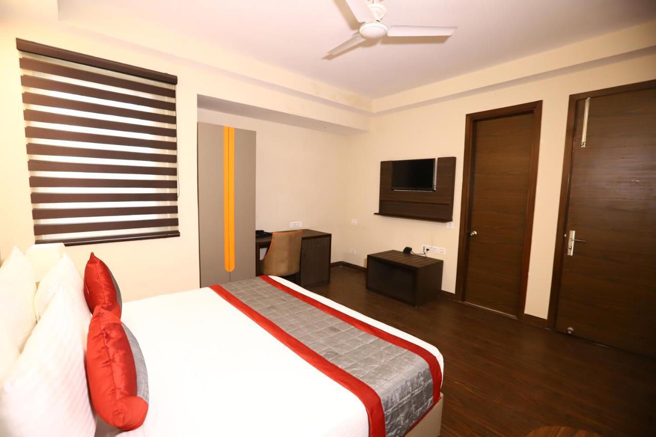 Hotel Azulo Inn Bhikaji Cama Place Delhi - Couple Friendly Local Ids Accepted New Delhi Eksteriør billede