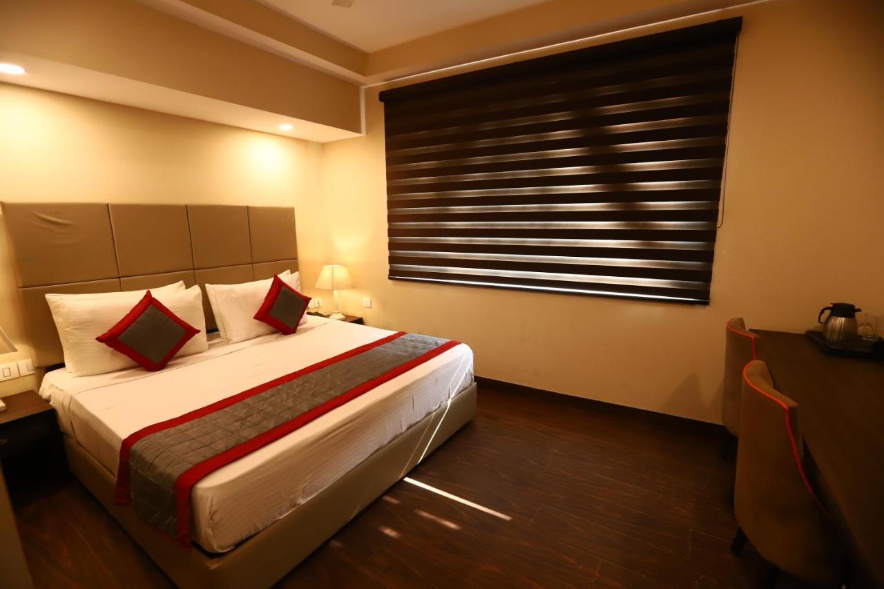 Hotel Azulo Inn Bhikaji Cama Place Delhi - Couple Friendly Local Ids Accepted New Delhi Eksteriør billede