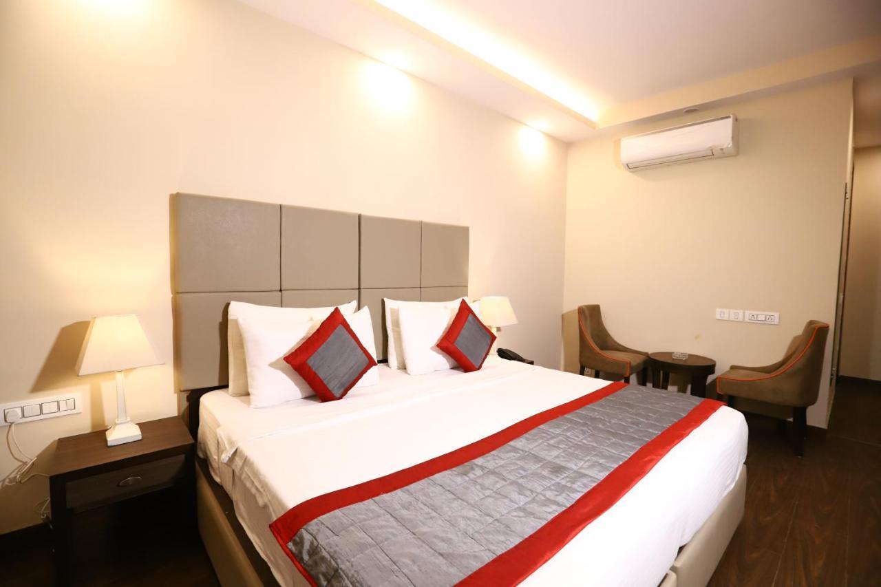 Hotel Azulo Inn Bhikaji Cama Place Delhi - Couple Friendly Local Ids Accepted New Delhi Eksteriør billede